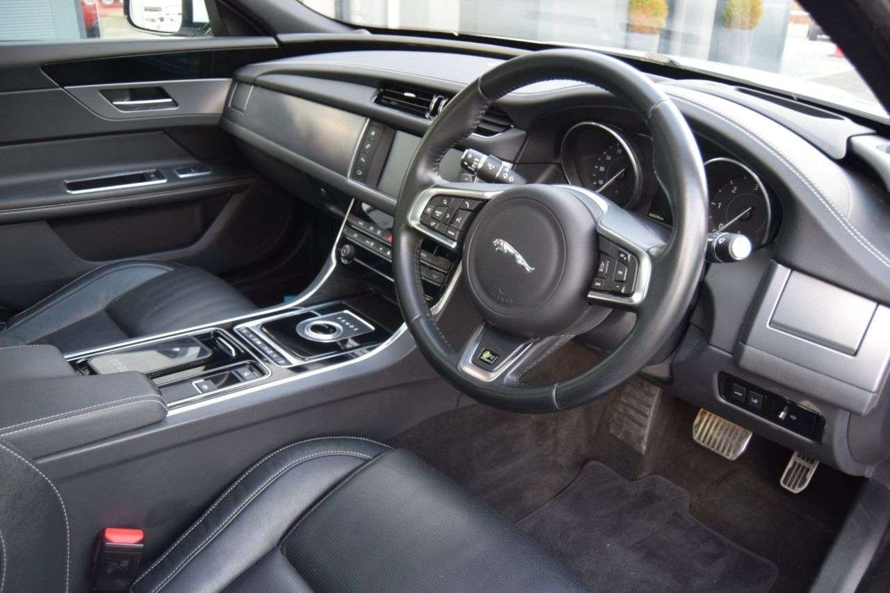 2016 JAGUAR XF 2016 JAGUAR XF