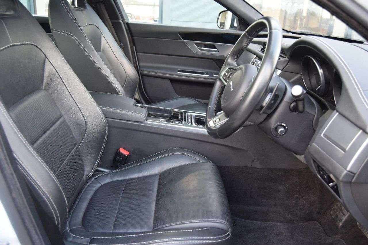 2016 JAGUAR XF 2016 JAGUAR XF