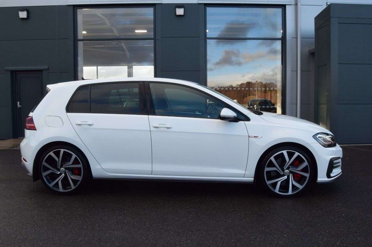 2020 VOLKSWAGEN GOLF 2020 VOLKSWAGEN GOLF