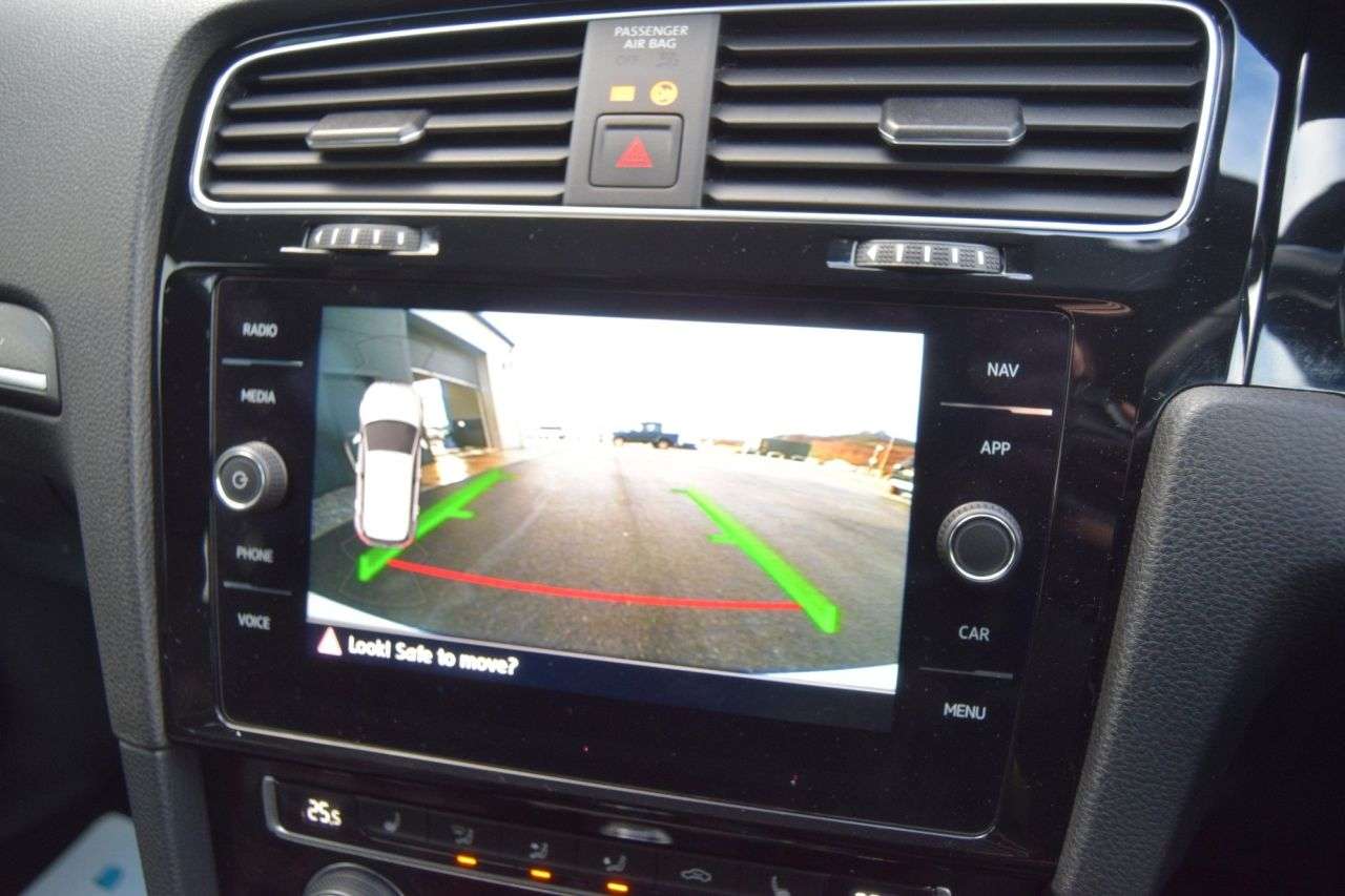 2020 VOLKSWAGEN GOLF 2020 VOLKSWAGEN GOLF