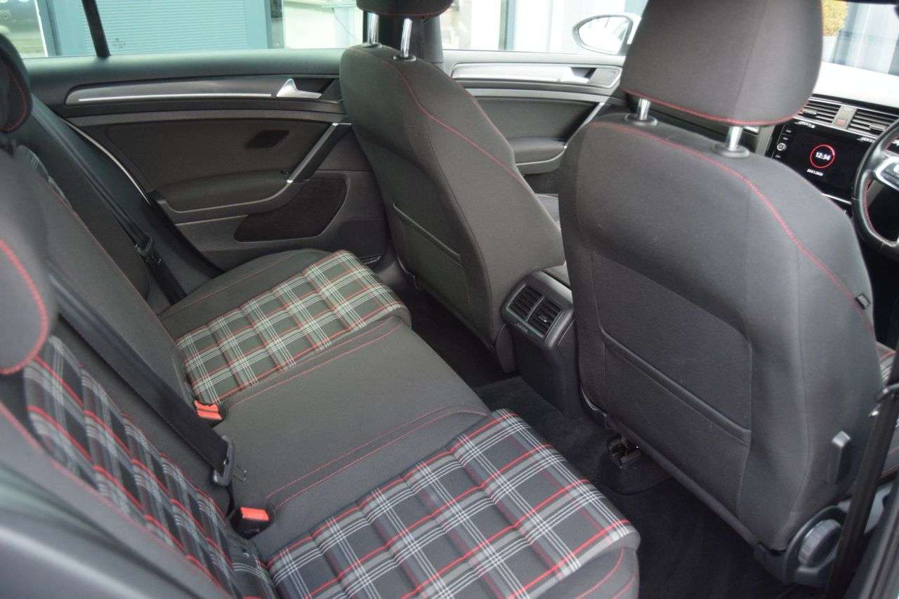 2020 VOLKSWAGEN GOLF 2020 VOLKSWAGEN GOLF