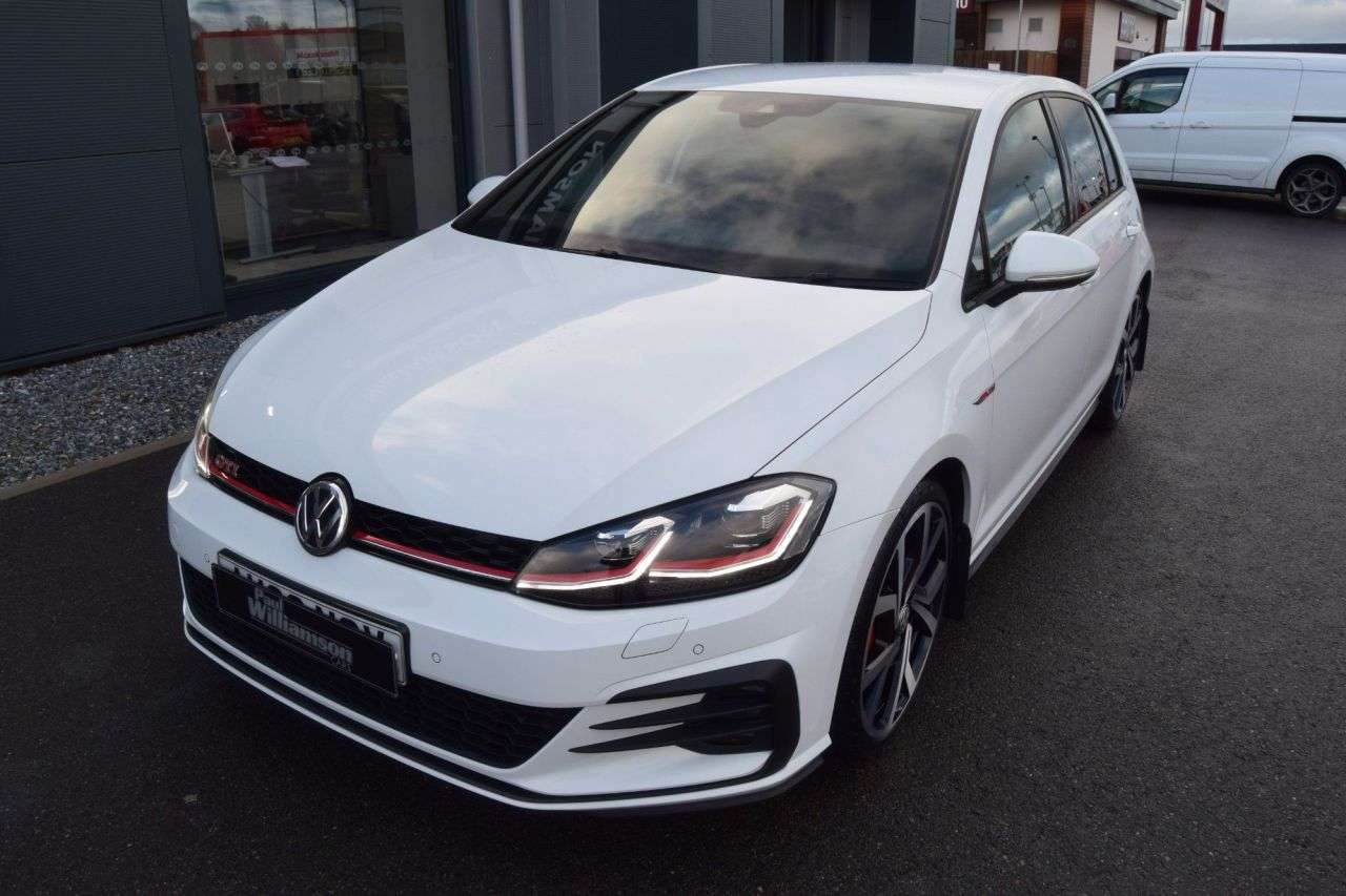 2020 VOLKSWAGEN GOLF 2020 VOLKSWAGEN GOLF