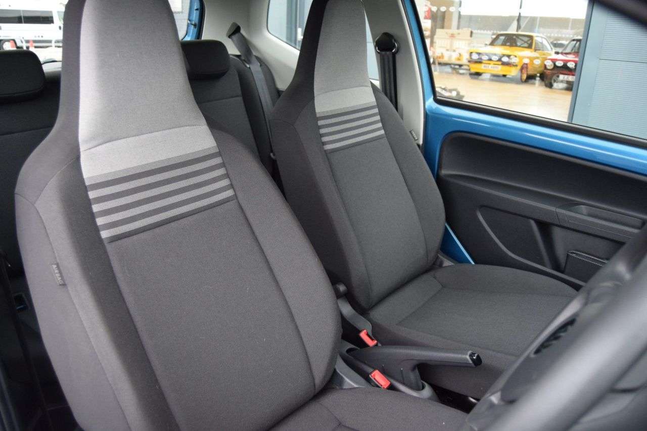 2021 VOLKSWAGEN UP! 2021 VOLKSWAGEN UP!