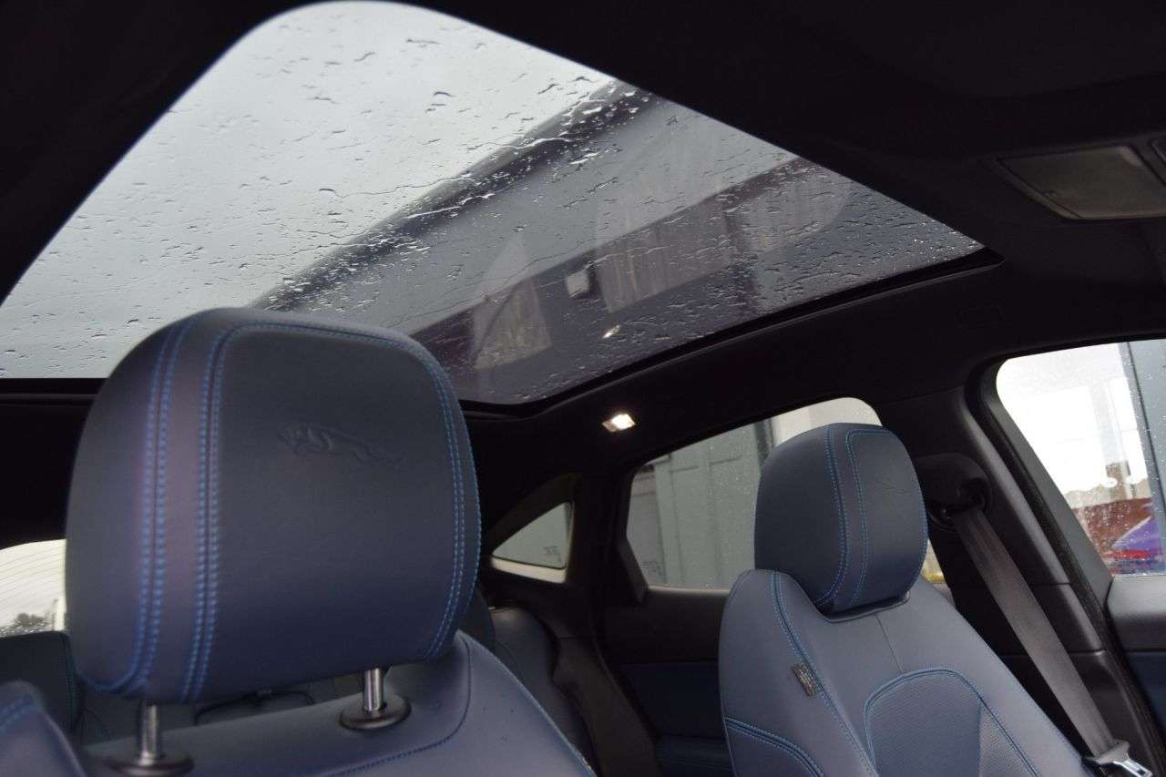 2018 JAGUAR E-PACE 2018 JAGUAR E-PACE