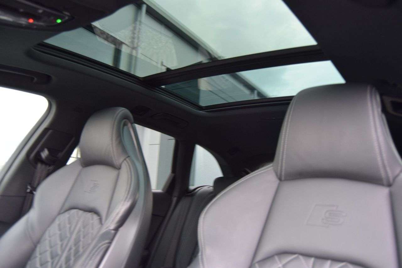 2019 AUDI S4 AVANT 2019 AUDI S4 AVANT