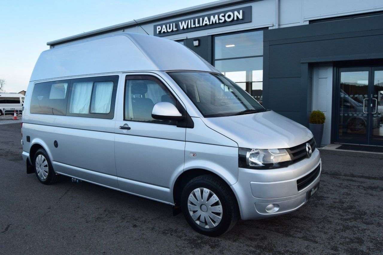 A 2010 VOLKSWAGEN TRANSPORTER T5 DANBURY HIGH ROOF MOTORHOME 2 BERTH AC A 2010 VOLKSWAGEN TRANSPORTER T5 DANBURY HIGH ROOF MOTORHOME 2 BERTH AC