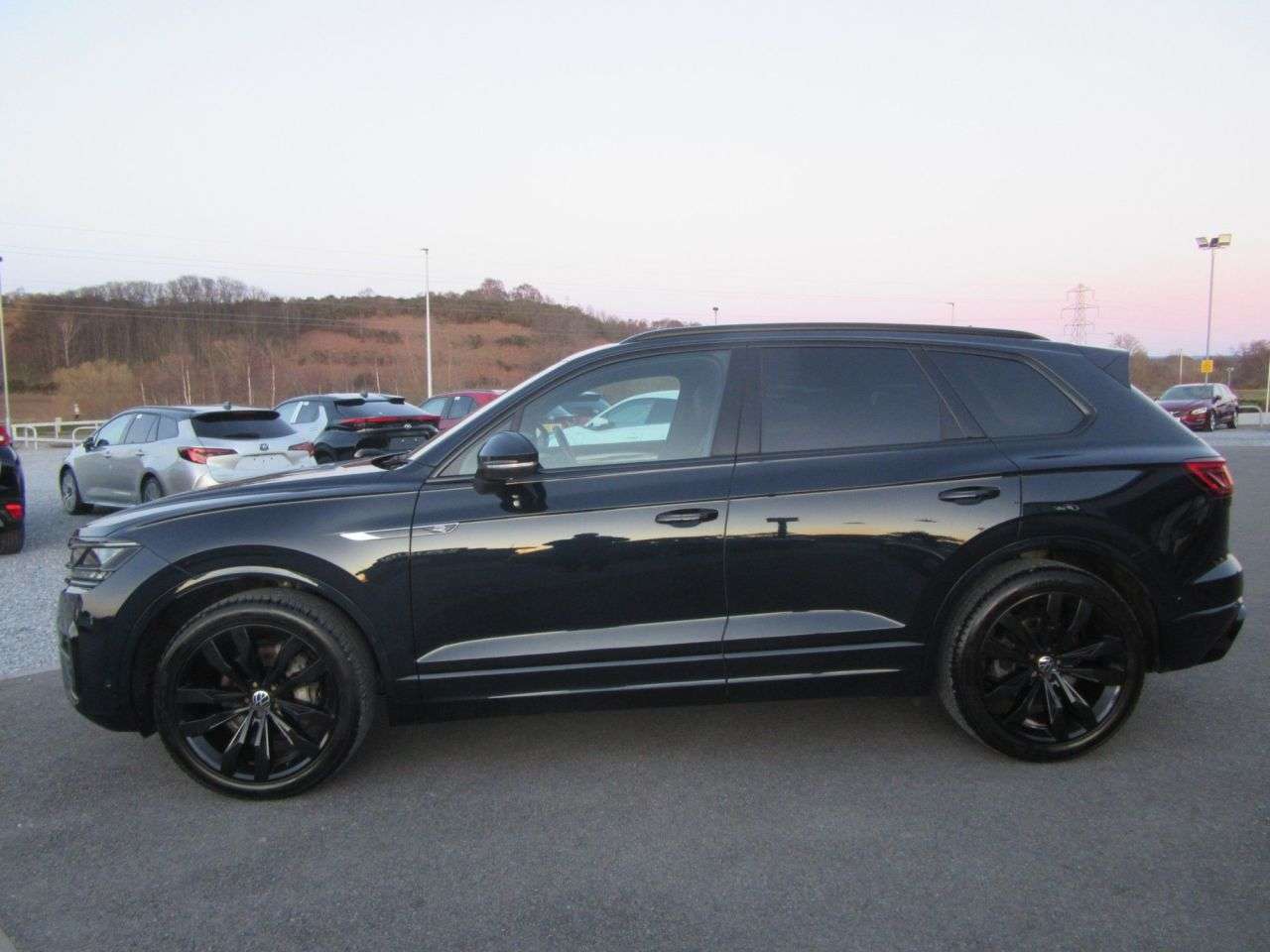 A 2020 VOLKSWAGEN TOUAREG 3.0 TDI V6 Black Edition SUV 5dr Diesel Tiptronic 4Motion Euro 6 (s/s) (286 A 2020 VOLKSWAGEN TOUAREG 3.0 TDI V6 Black Edition SUV 5dr Diesel Tiptronic 4Motion Euro 6 (s/s) (286