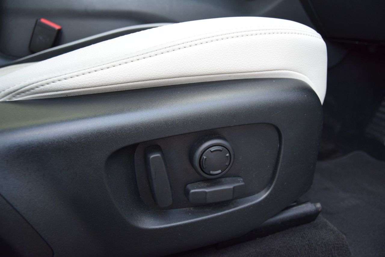 2023 LAND ROVER RANGE ROVER VELAR 2023 LAND ROVER RANGE ROVER VELAR