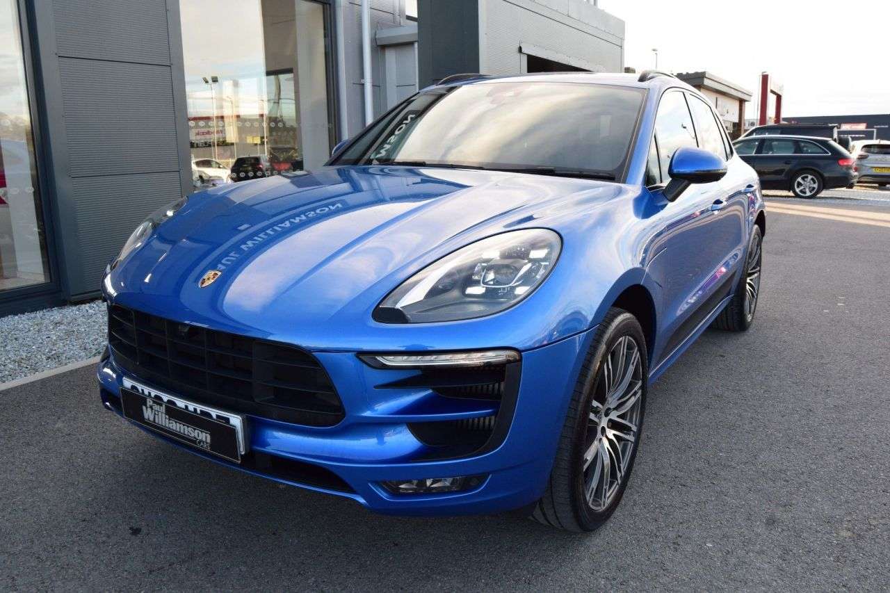 2018 PORSCHE MACAN 2018 PORSCHE MACAN