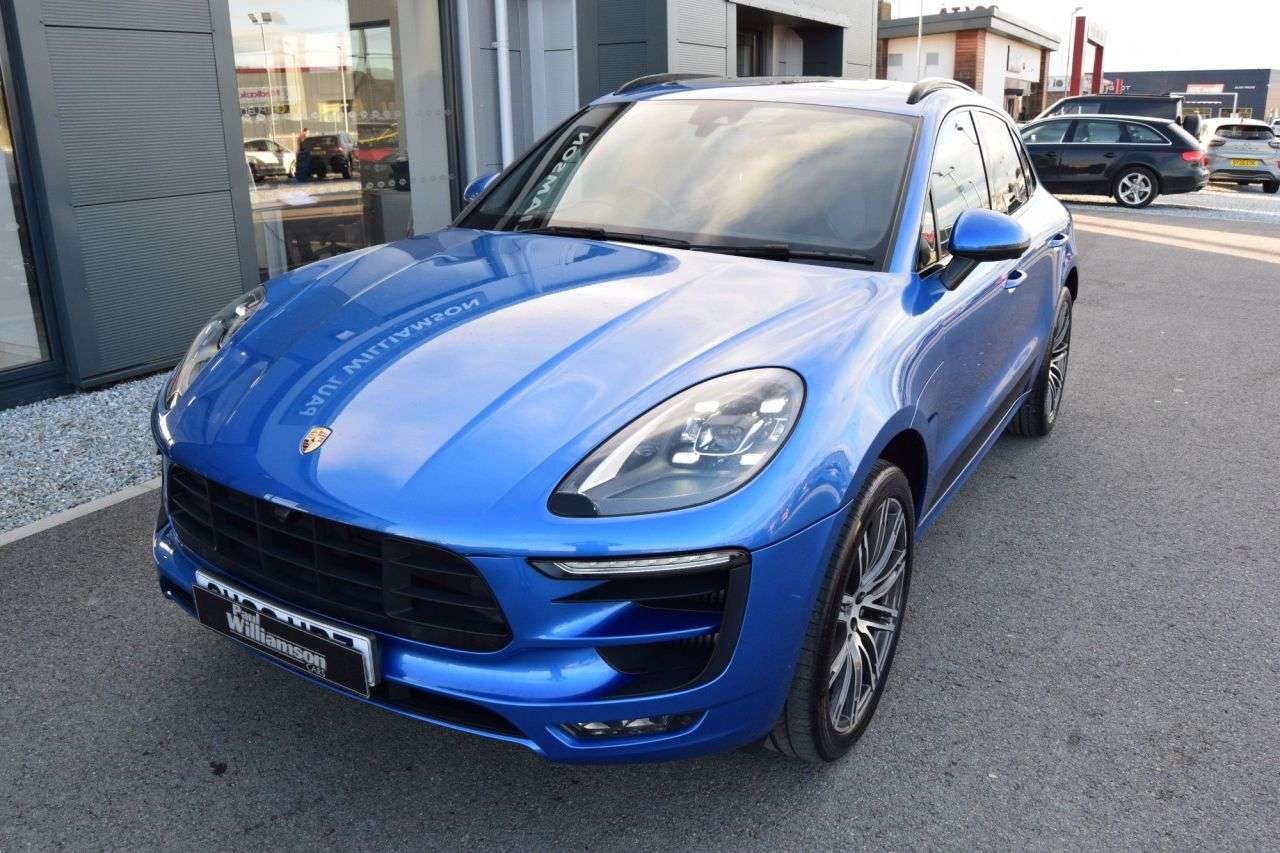 2018 PORSCHE MACAN 2018 PORSCHE MACAN