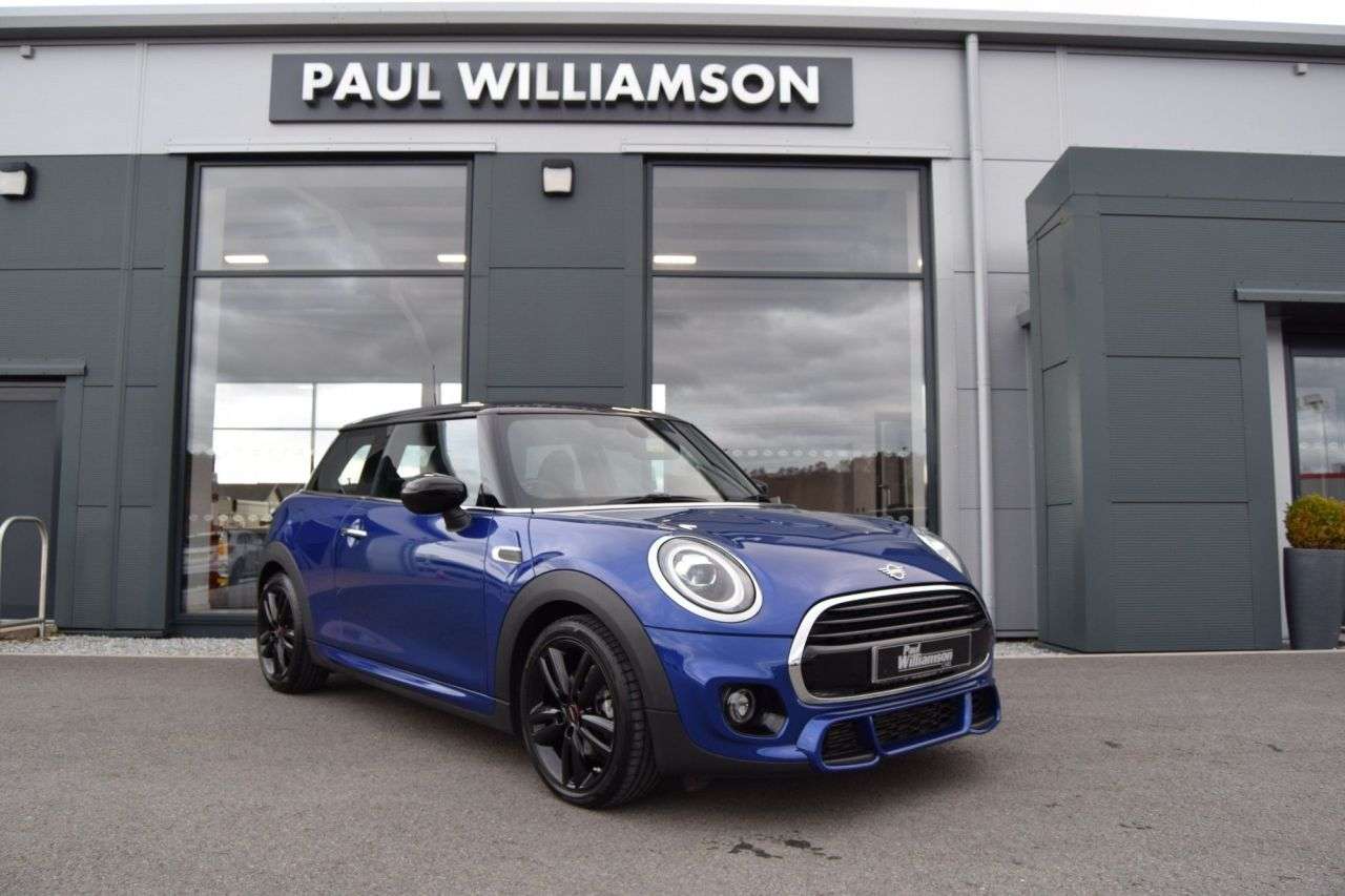 A 2020 MINI HATCH 1.5 Cooper Sport Hatchback 3dr Petrol Manual Euro 6 (s/s) (136 ps) A 2020 MINI HATCH 1.5 Cooper Sport Hatchback 3dr Petrol Manual Euro 6 (s/s) (136 ps)