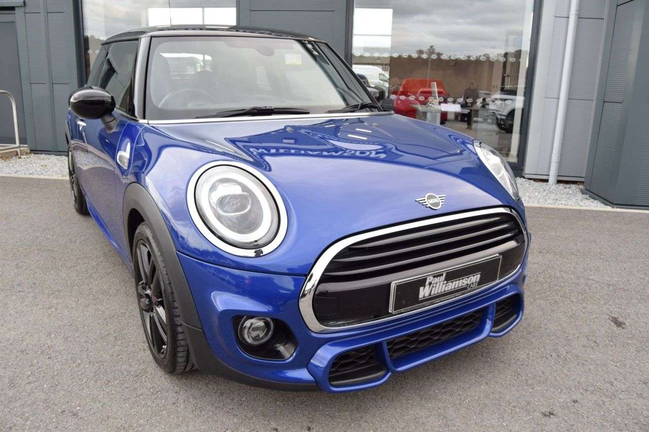 A 2020 MINI HATCH 1.5 Cooper Sport Hatchback 3dr Petrol Manual Euro 6 (s/s) (136 ps) A 2020 MINI HATCH 1.5 Cooper Sport Hatchback 3dr Petrol Manual Euro 6 (s/s) (136 ps)
