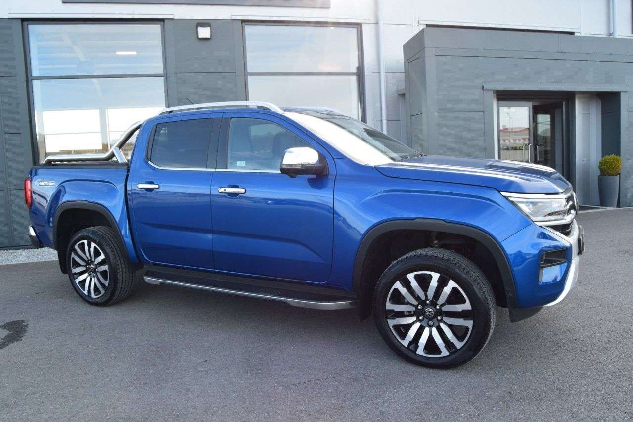 A 2023 VOLKSWAGEN AMAROK 3.0 TDI V6 Aventura Pickup Double Cab 4dr Diesel Auto 4Motion Euro 6 (s/s) A 2023 VOLKSWAGEN AMAROK 3.0 TDI V6 Aventura Pickup Double Cab 4dr Diesel Auto 4Motion Euro 6 (s/s)