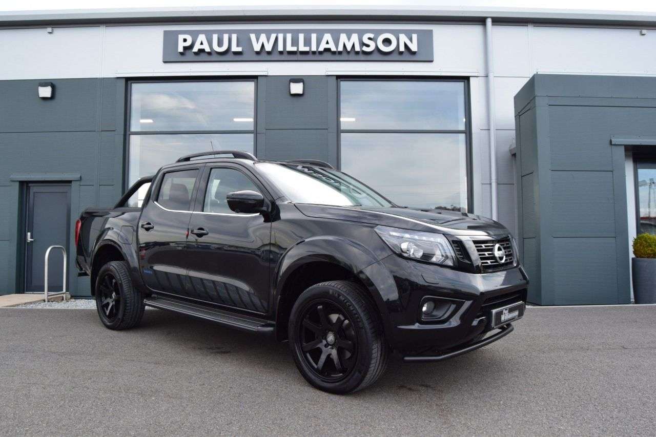 A 2021 NISSAN NAVARA 2.3 dCi N-Guard Pickup Double Cab 4dr Diesel Auto 4WD Euro 6 (190 ps) A 2021 NISSAN NAVARA 2.3 dCi N-Guard Pickup Double Cab 4dr Diesel Auto 4WD Euro 6 (190 ps)