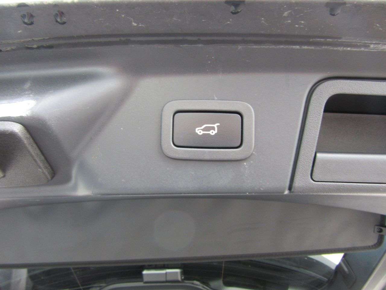 2022 LAND ROVER RANGE ROVER VELAR 2022 LAND ROVER RANGE ROVER VELAR