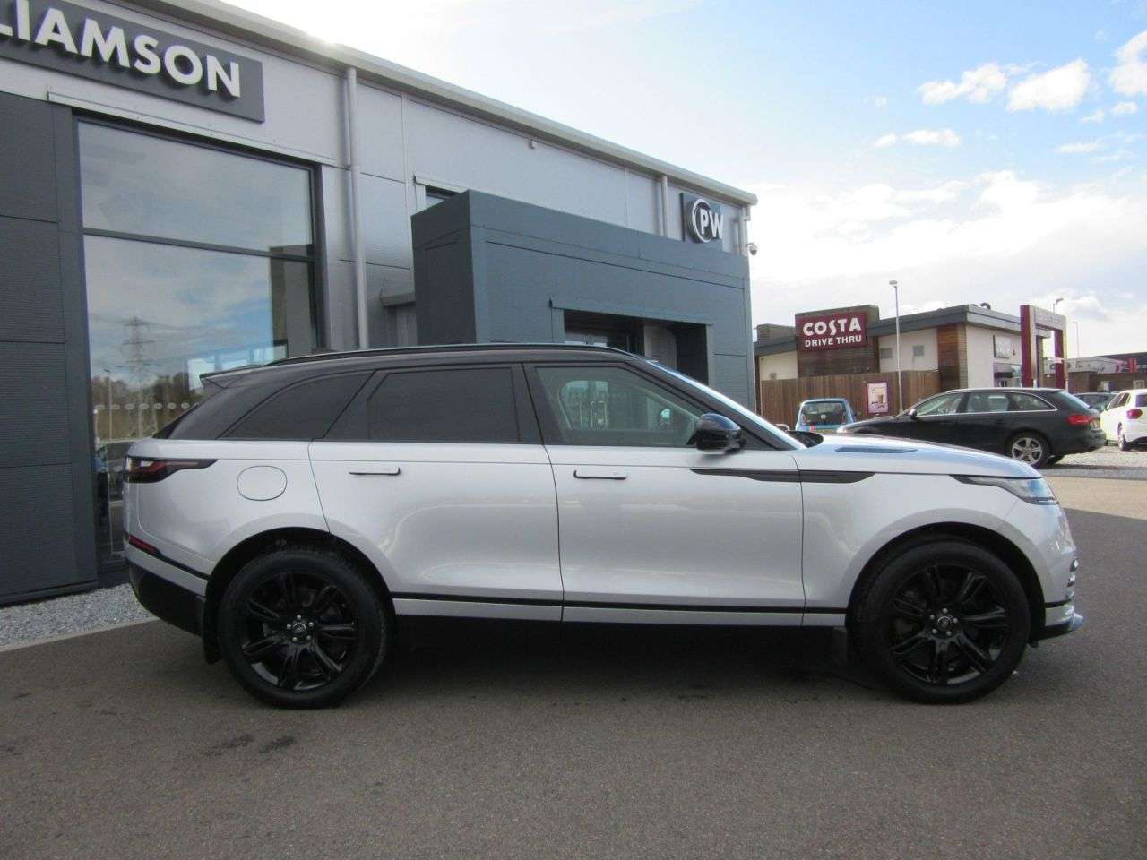 2022 LAND ROVER RANGE ROVER VELAR 2022 LAND ROVER RANGE ROVER VELAR