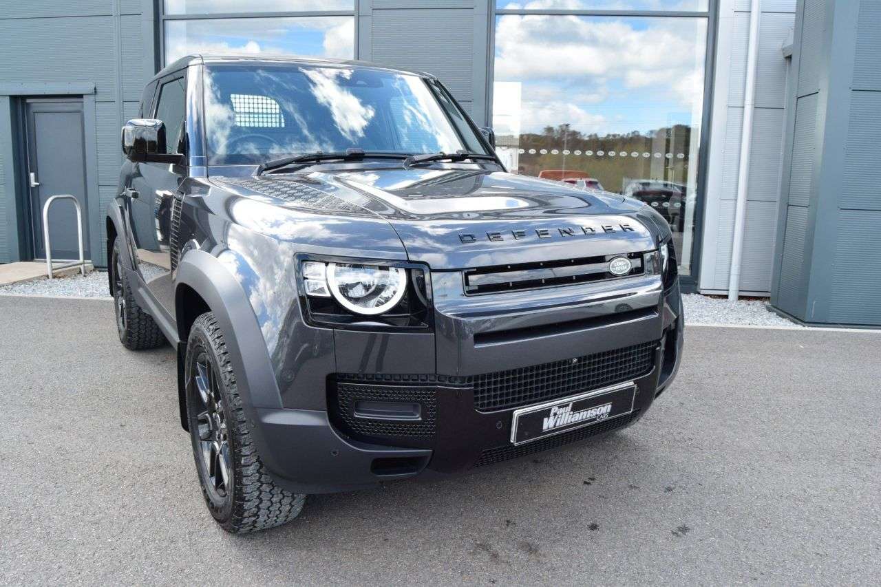 A 2023 LAND ROVER DEFENDER 3.0 D250 MHEV Hard Top SUV 3dr Diesel Auto 4WD SWB Euro 6 (s/s) (250 ps) A 2023 LAND ROVER DEFENDER 3.0 D250 MHEV Hard Top SUV 3dr Diesel Auto 4WD SWB Euro 6 (s/s) (250 ps)