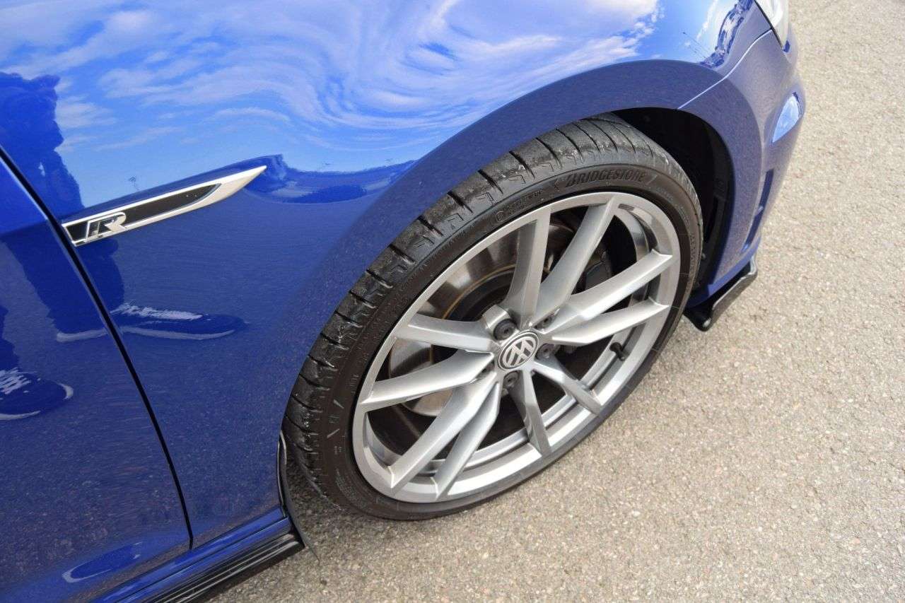 2017 VOLKSWAGEN GOLF 2017 VOLKSWAGEN GOLF