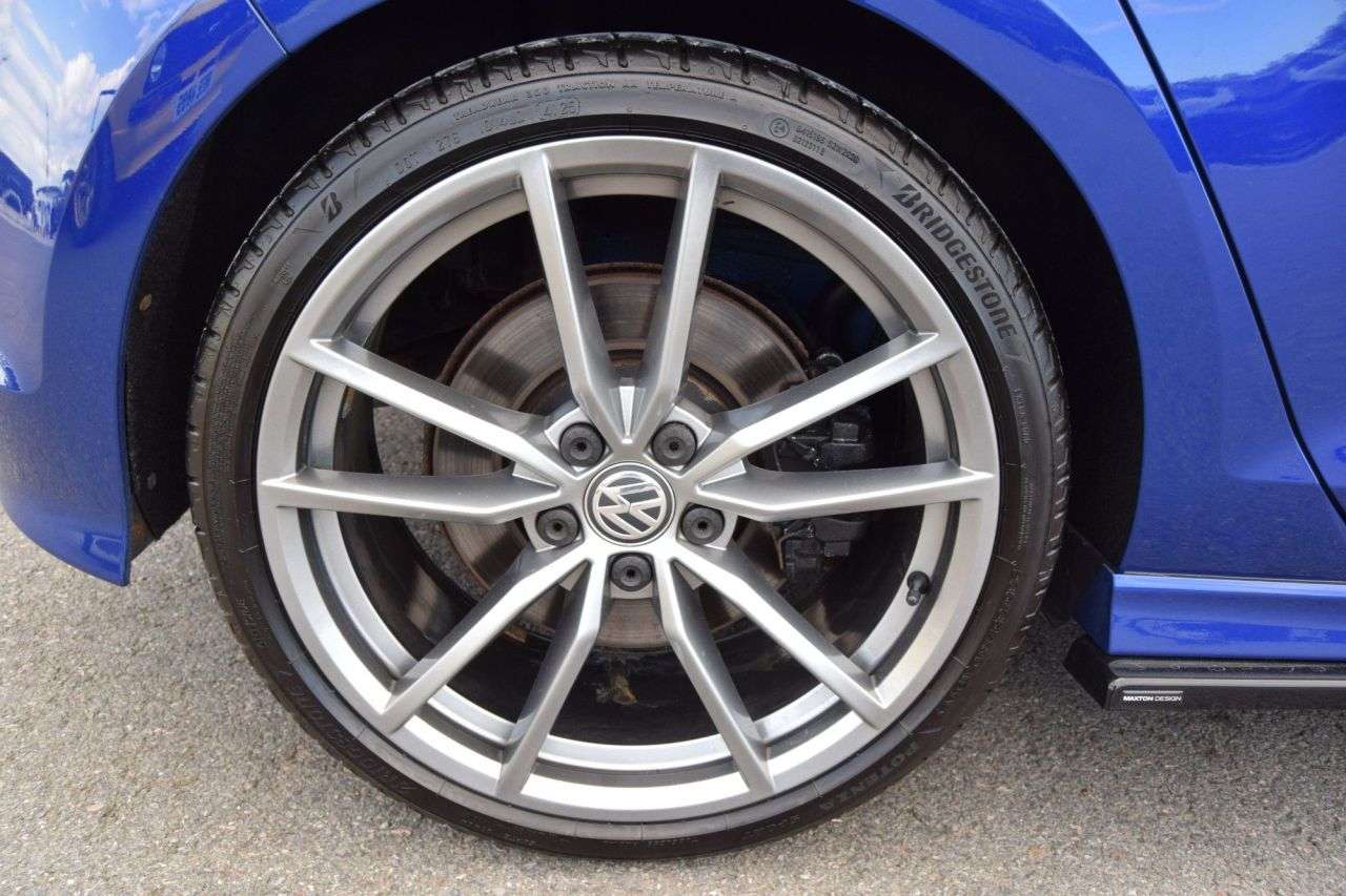 2017 VOLKSWAGEN GOLF 2017 VOLKSWAGEN GOLF