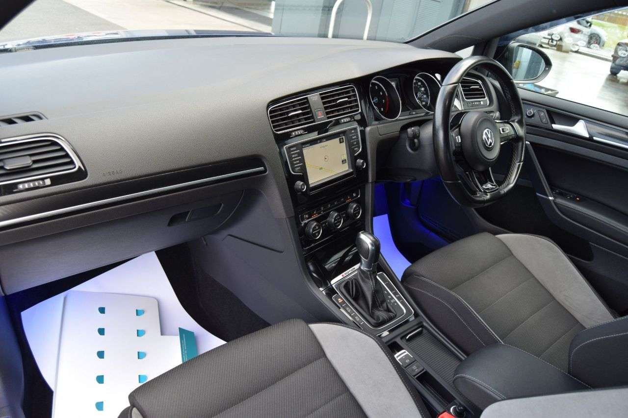 2017 VOLKSWAGEN GOLF 2017 VOLKSWAGEN GOLF