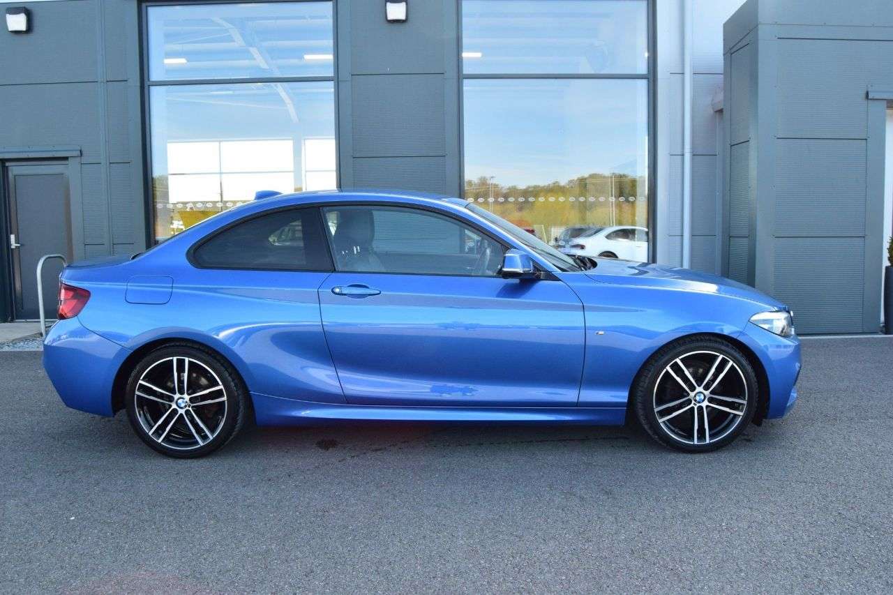 2021 BMW 2 SERIES 2021 BMW 2 SERIES