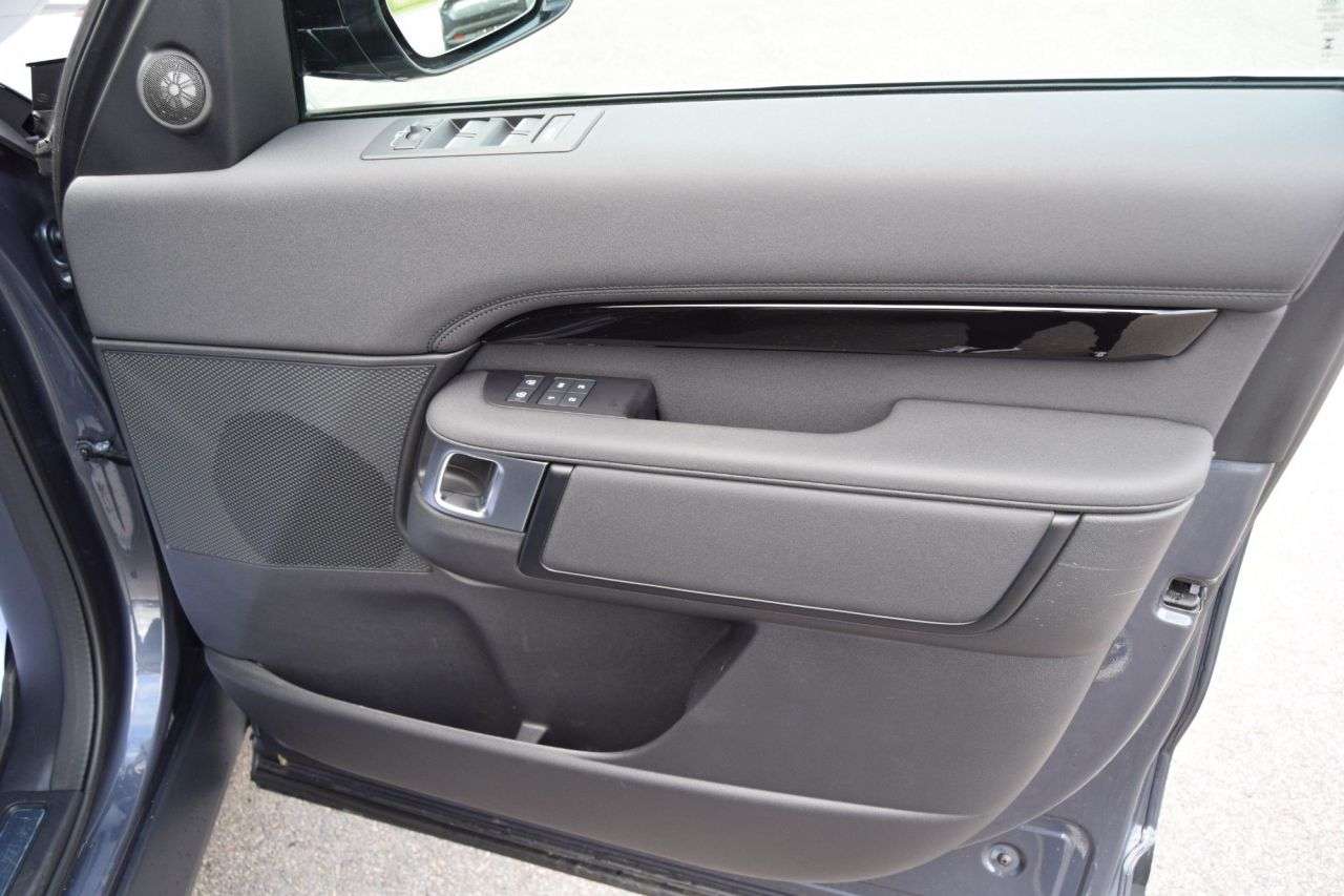 2024 LAND ROVER DISCOVERY 2024 LAND ROVER DISCOVERY