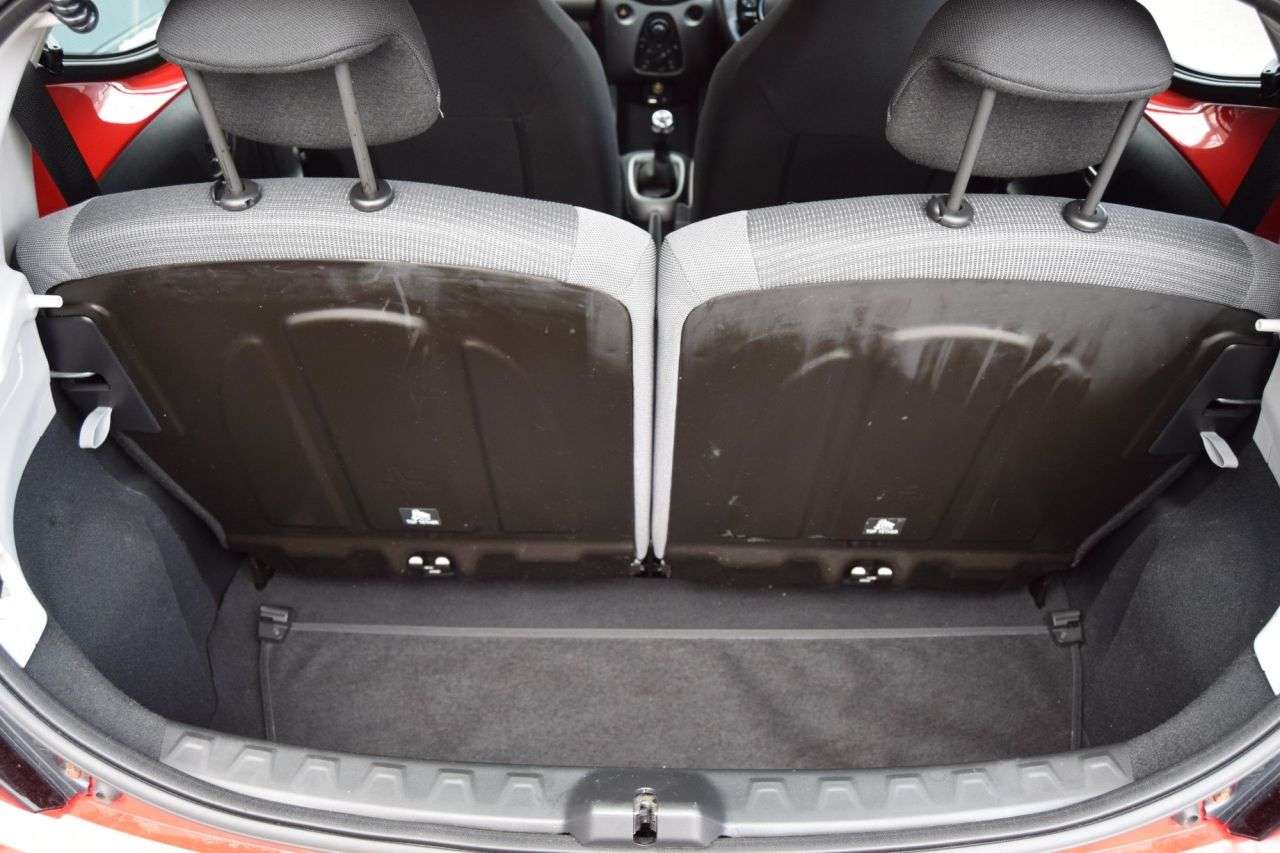 2021 TOYOTA AYGO 2021 TOYOTA AYGO