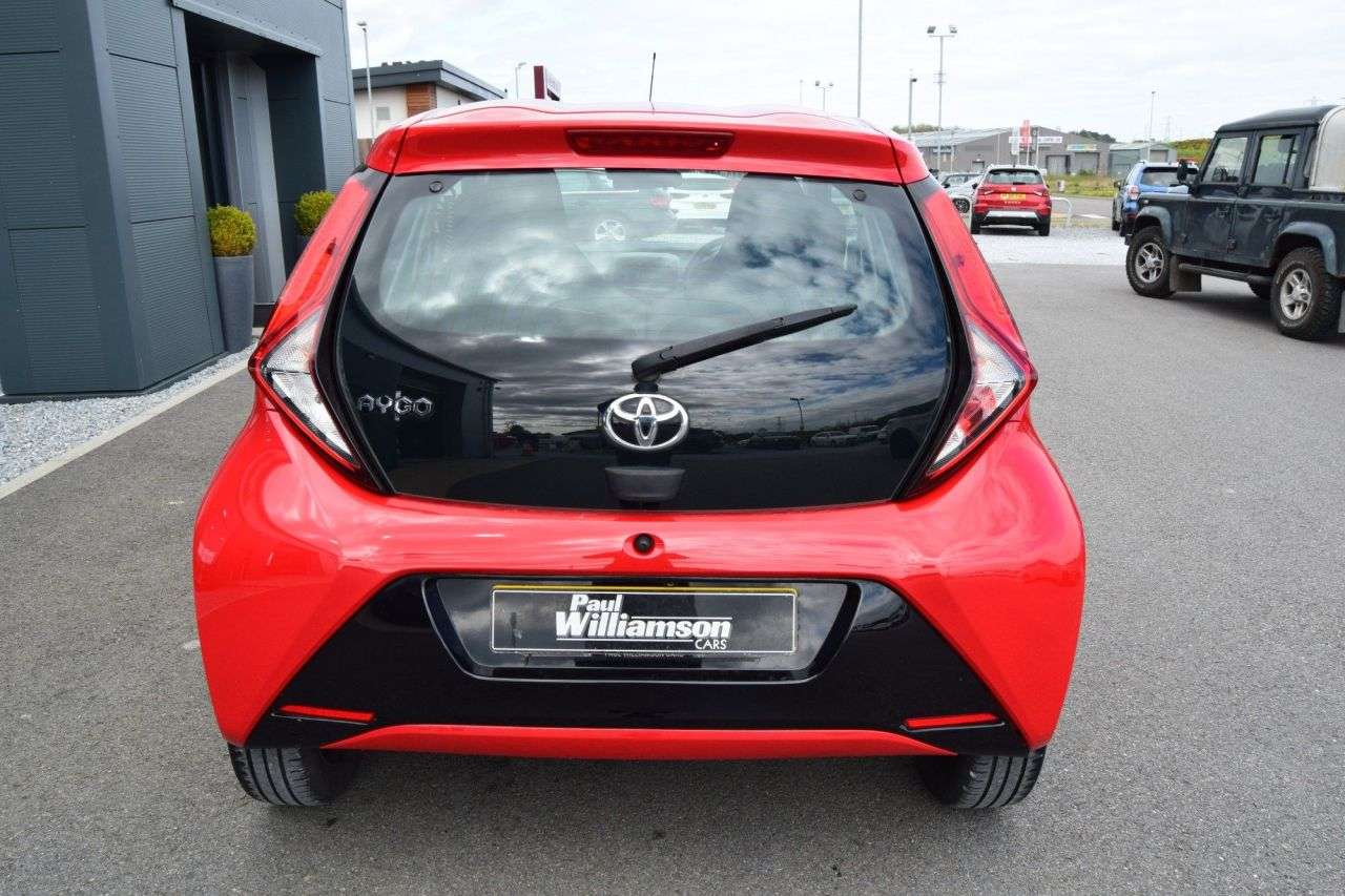 2021 TOYOTA AYGO 2021 TOYOTA AYGO