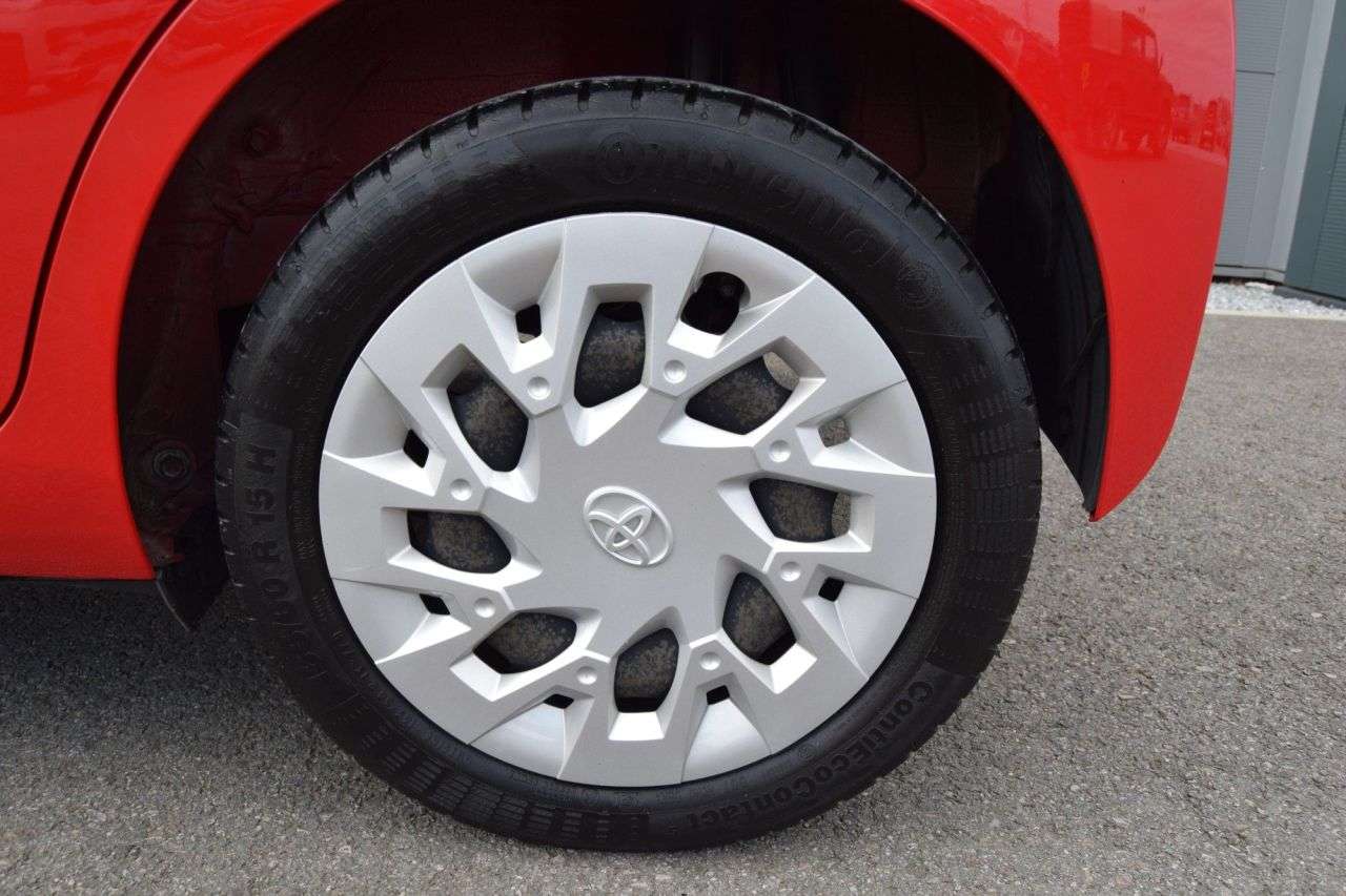 2021 TOYOTA AYGO 2021 TOYOTA AYGO