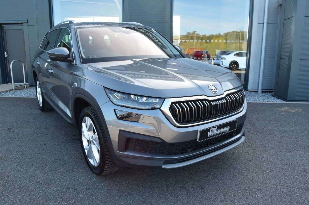 A 2022 SKODA KODIAQ 1.5 TSI ACT SE L SUV 5dr Petrol DSG Euro 6 (s/s) (7 Seat) (150 ps) A 2022 SKODA KODIAQ 1.5 TSI ACT SE L SUV 5dr Petrol DSG Euro 6 (s/s) (7 Seat) (150 ps)