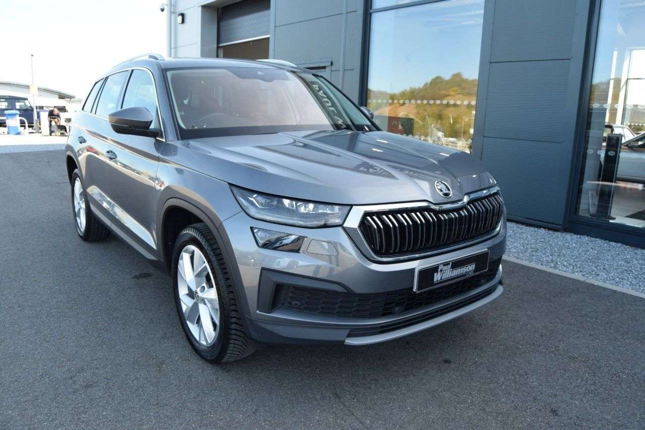 A 2022 SKODA KODIAQ 1.5 TSI ACT SE L SUV 5dr Petrol DSG Euro 6 (s/s) (7 Seat) (150 ps) A 2022 SKODA KODIAQ 1.5 TSI ACT SE L SUV 5dr Petrol DSG Euro 6 (s/s) (7 Seat) (150 ps)