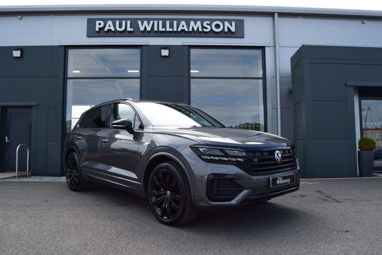 A 2023 VOLKSWAGEN TOUAREG 3.0 TDI V6 Black Edition SUV 5dr Diesel Tiptronic 4Motion Euro 6 (s/s) (286 A 2023 VOLKSWAGEN TOUAREG 3.0 TDI V6 Black Edition SUV 5dr Diesel Tiptronic 4Motion Euro 6 (s/s) (286