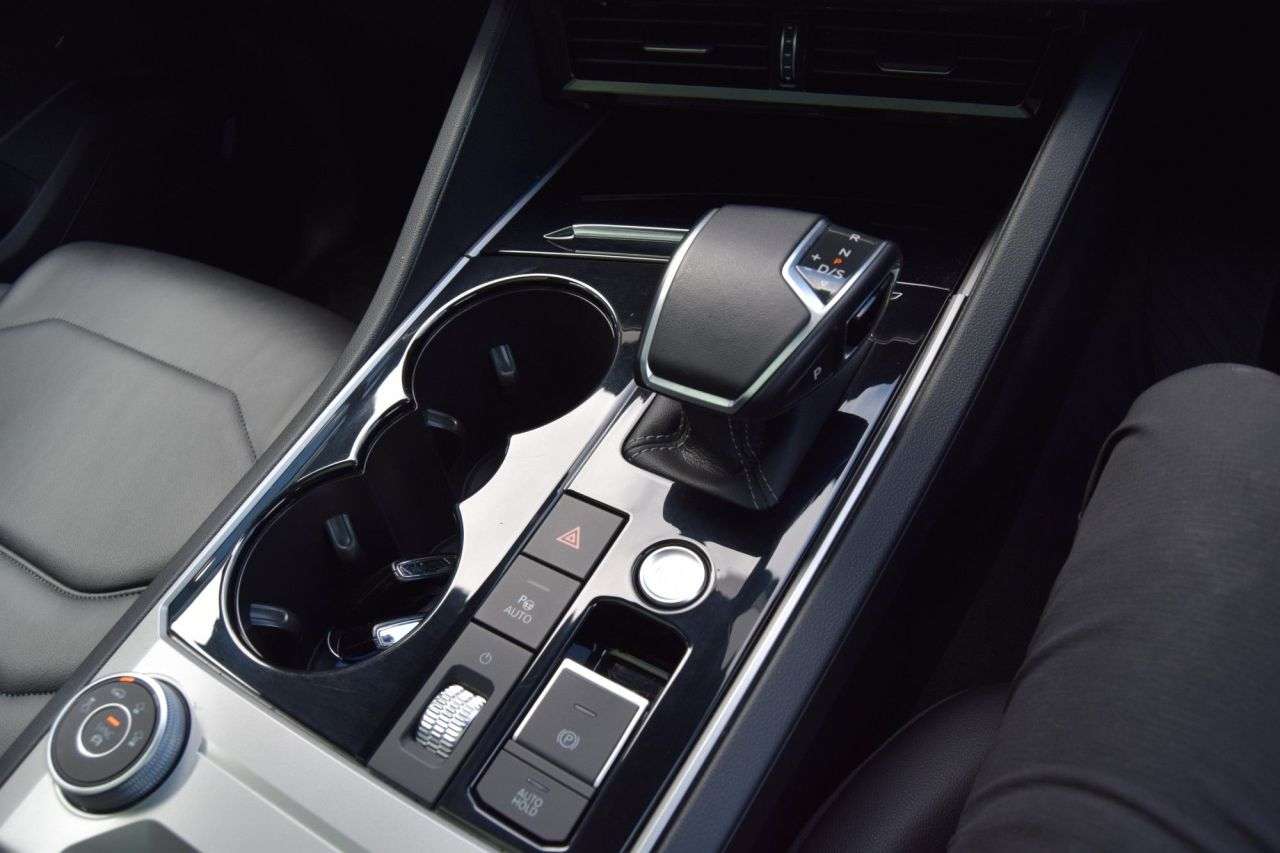 2023 VOLKSWAGEN TOUAREG 2023 VOLKSWAGEN TOUAREG