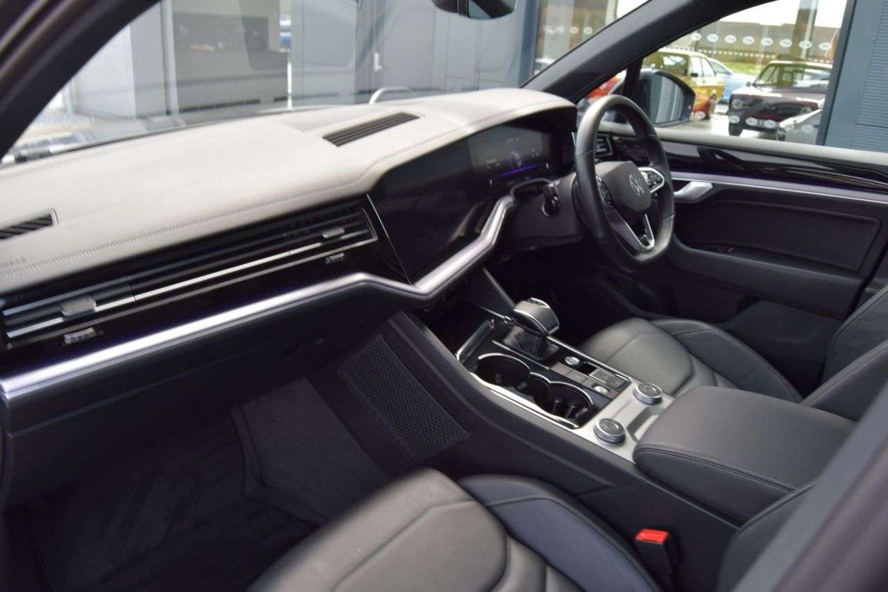2023 VOLKSWAGEN TOUAREG 2023 VOLKSWAGEN TOUAREG