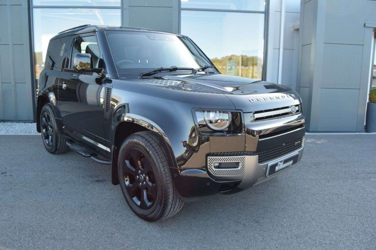 A 2023 LAND ROVER DEFENDER 3.0 D250 MHEV X-Dynamic SE SUV 3dr Diesel Auto 4WD Euro 6 (s/s) (250 ps) A 2023 LAND ROVER DEFENDER 3.0 D250 MHEV X-Dynamic SE SUV 3dr Diesel Auto 4WD Euro 6 (s/s) (250 ps)