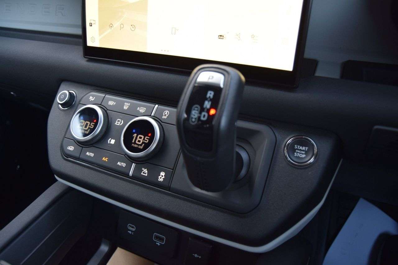 2023 LAND ROVER DEFENDER 2023 LAND ROVER DEFENDER