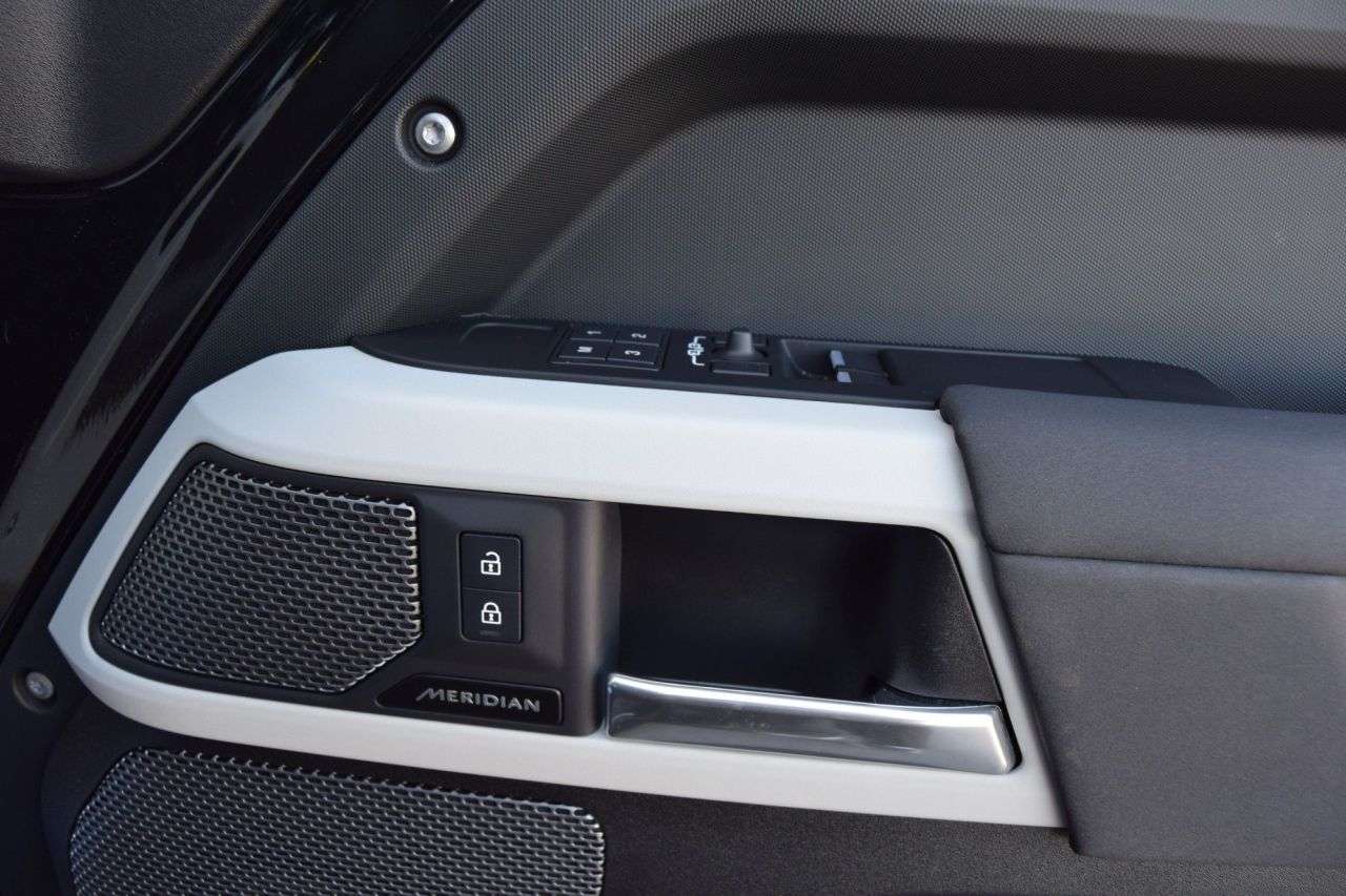 2023 LAND ROVER DEFENDER 2023 LAND ROVER DEFENDER