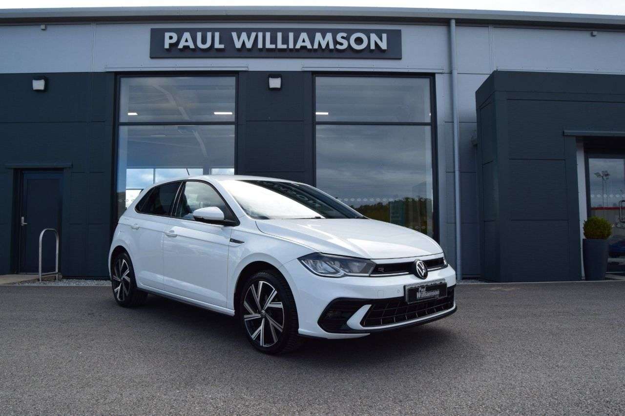 A 2022 VOLKSWAGEN POLO 1.0 TSI R-Line Hatchback 5dr Petrol DSG Euro 6 (s/s) (110 ps) A 2022 VOLKSWAGEN POLO 1.0 TSI R-Line Hatchback 5dr Petrol DSG Euro 6 (s/s) (110 ps)