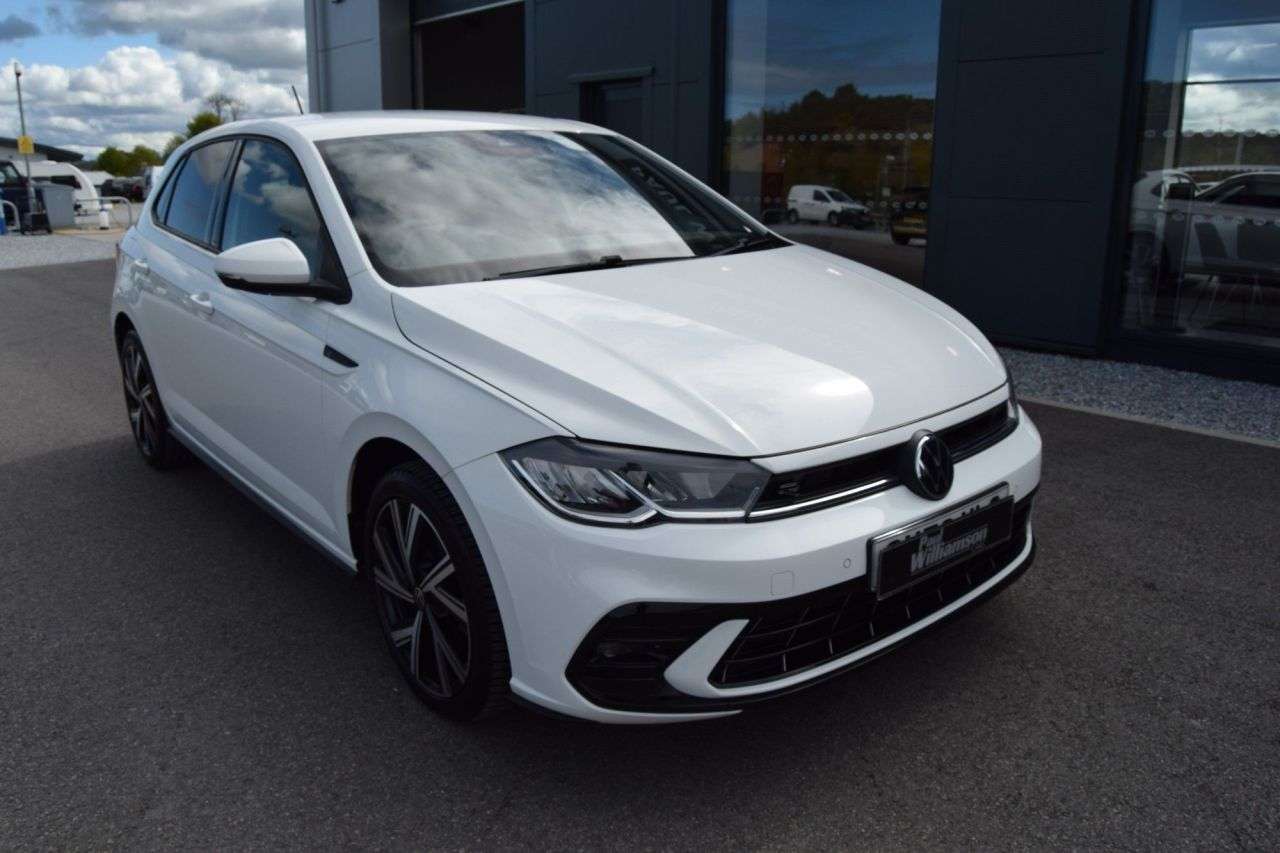 A 2022 VOLKSWAGEN POLO 1.0 TSI R-Line Hatchback 5dr Petrol DSG Euro 6 (s/s) (110 ps) A 2022 VOLKSWAGEN POLO 1.0 TSI R-Line Hatchback 5dr Petrol DSG Euro 6 (s/s) (110 ps)
