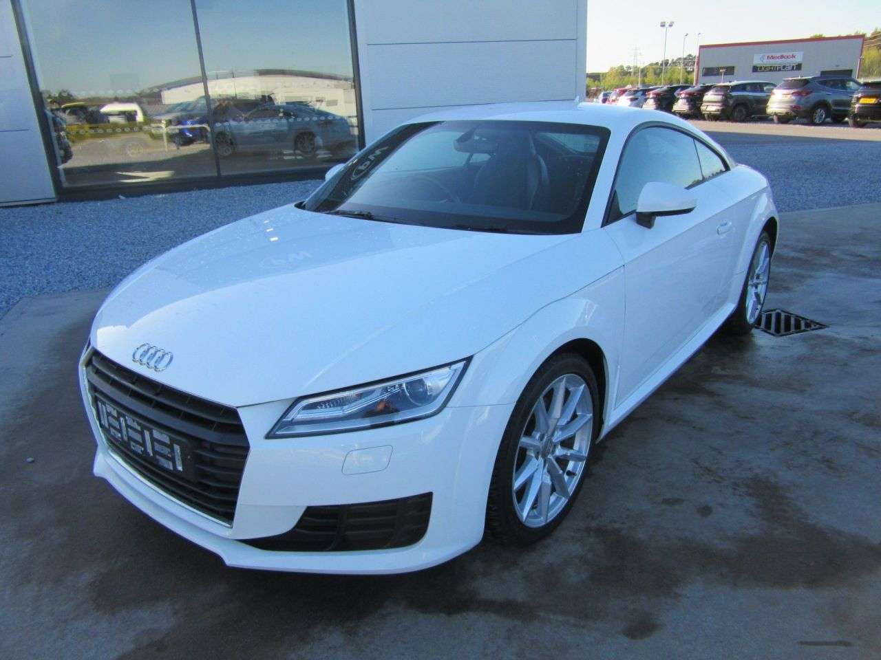 A 2016 AUDI TT 2.0 TDI ultra Sport Coupe 3dr Diesel Manual Euro 6 (s/s) (184 ps) A 2016 AUDI TT 2.0 TDI ultra Sport Coupe 3dr Diesel Manual Euro 6 (s/s) (184 ps)