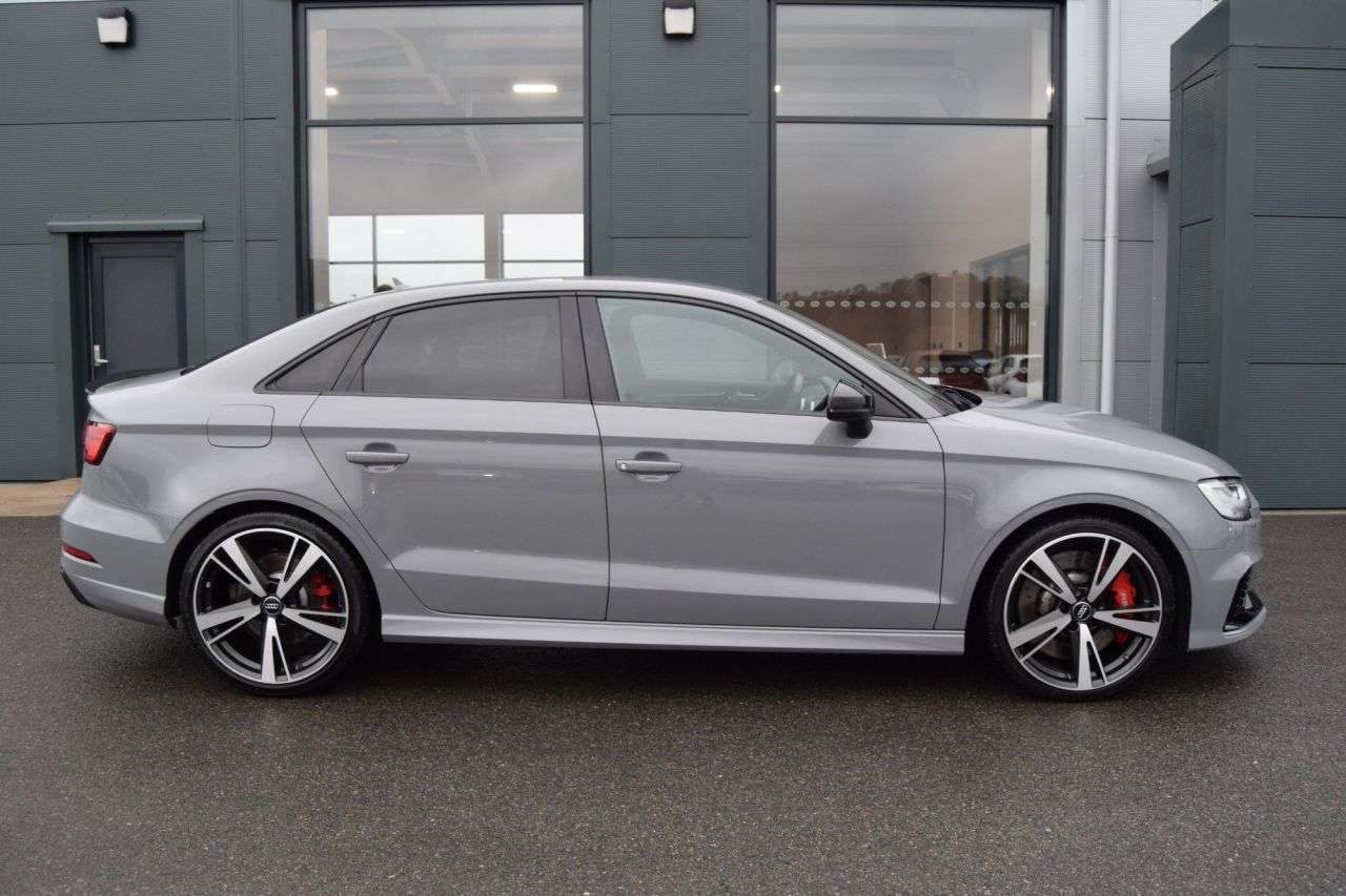 2018 AUDI RS3 2018 AUDI RS3