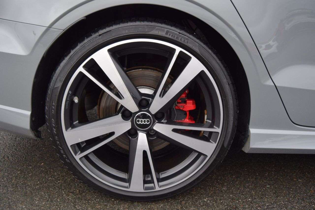 2018 AUDI RS3 2018 AUDI RS3