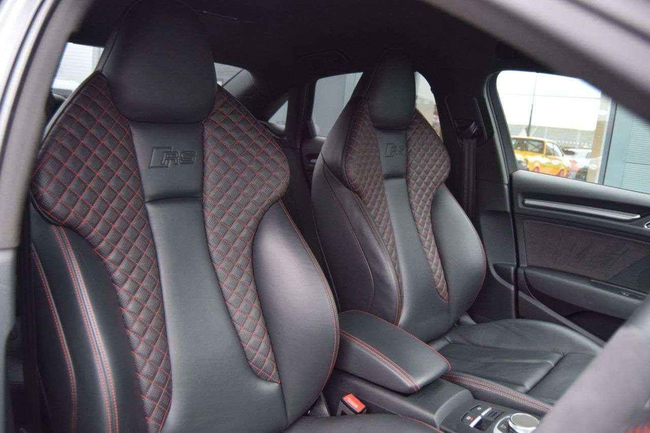2018 AUDI RS3 2018 AUDI RS3