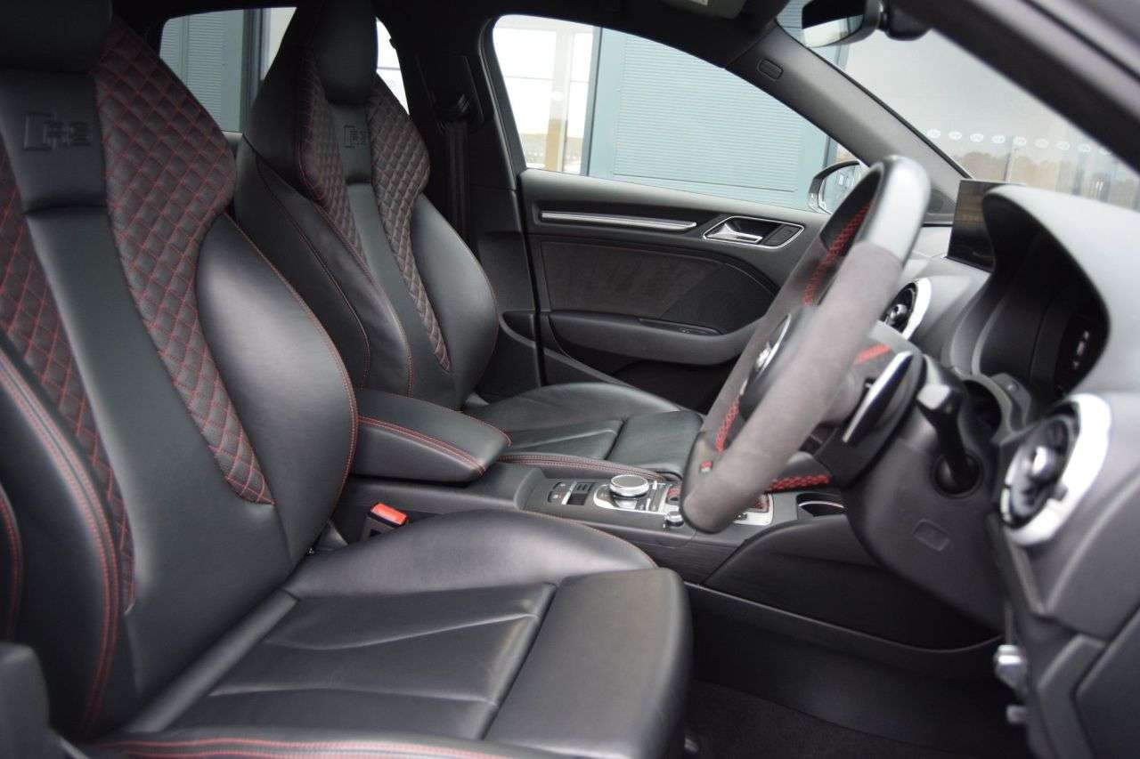 2018 AUDI RS3 2018 AUDI RS3