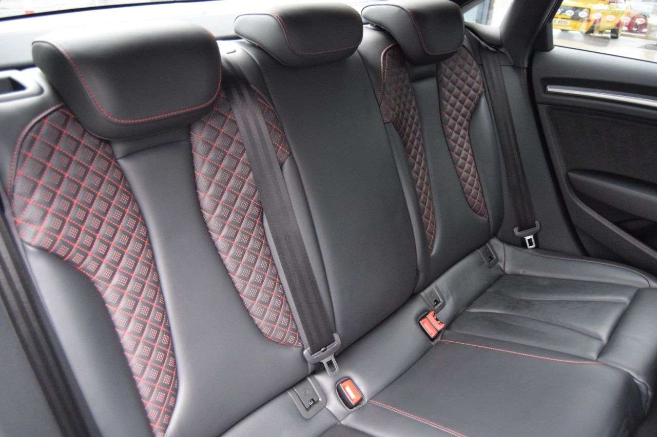 2018 AUDI RS3 2018 AUDI RS3