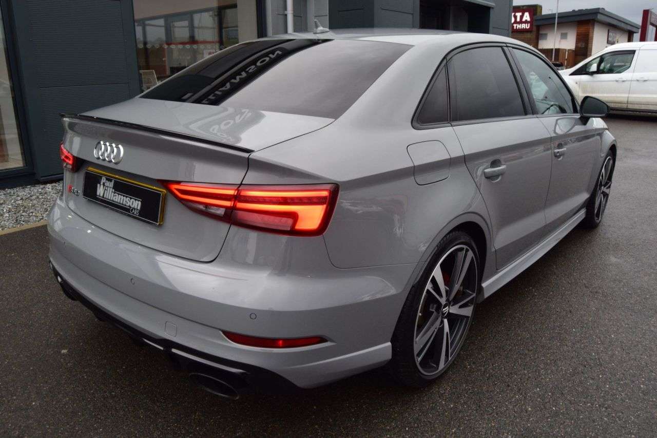 2018 AUDI RS3 2018 AUDI RS3