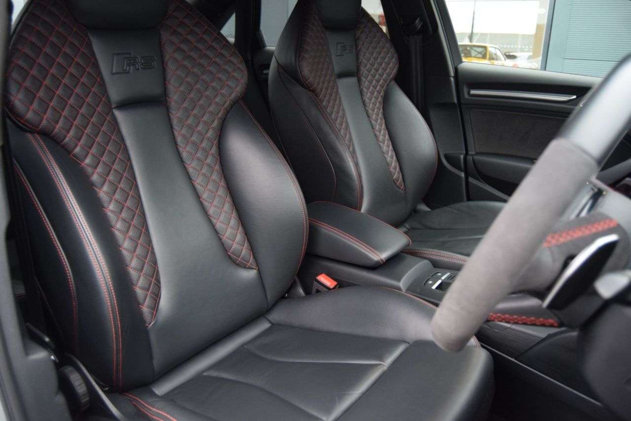 2018 AUDI RS3 2018 AUDI RS3