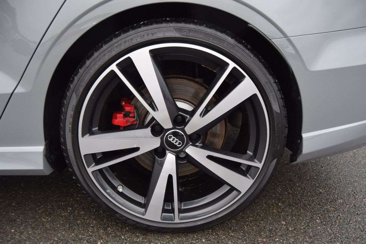 2018 AUDI RS3 2018 AUDI RS3