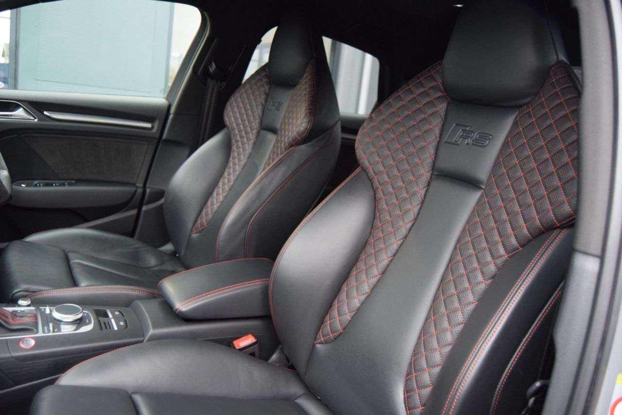 2018 AUDI RS3 2018 AUDI RS3