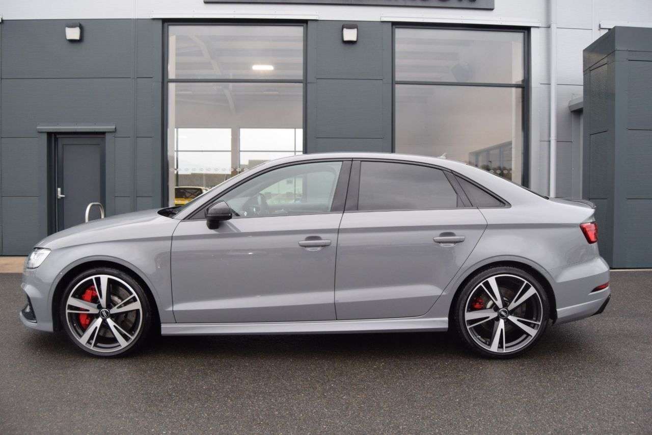 2018 AUDI RS3 2018 AUDI RS3